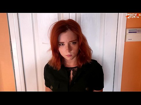 ❤️ Sekureca Gardisto Punis Belulinon pro Butikŝtelado - Cum En Buŝo ❌ Porno ĉe ni ️❤
